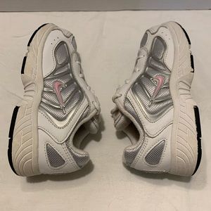 NIKE LEATHER WHITE/PINK/GRAY ATHLETIC SNEAKERS